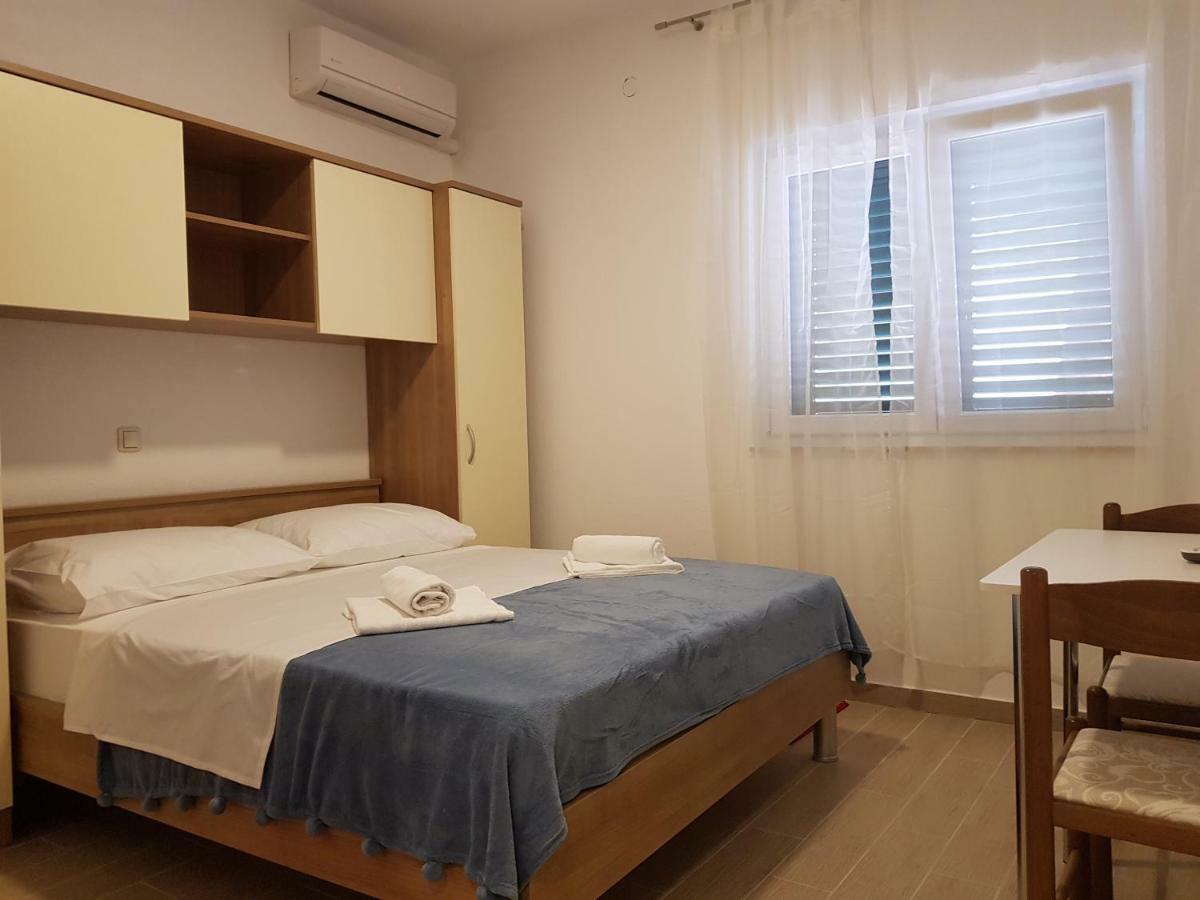 "Laurier" Rooms & Apartments Čelina Exterior foto